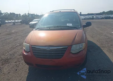 2006 Chrysler Town & Country Touring из США, поврежденный, VIN 2A4GP54L96R728324